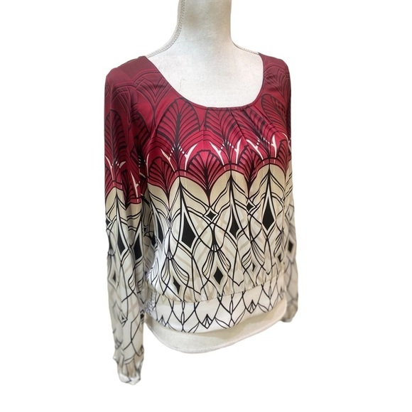 White House Black Market Red and Cream Blouse - Picture 3 of 11